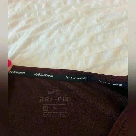 Nike Dri Fit men's XL running tee - Picture 5 of 6